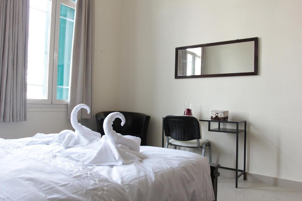 Allenby Bauhaus Apartments Tel Aviv Ruang foto